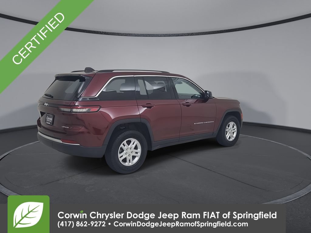 Used 2023 Jeep Grand Cherokee Laredo w/ Luxury Tech Group I AWD/4WD image 15