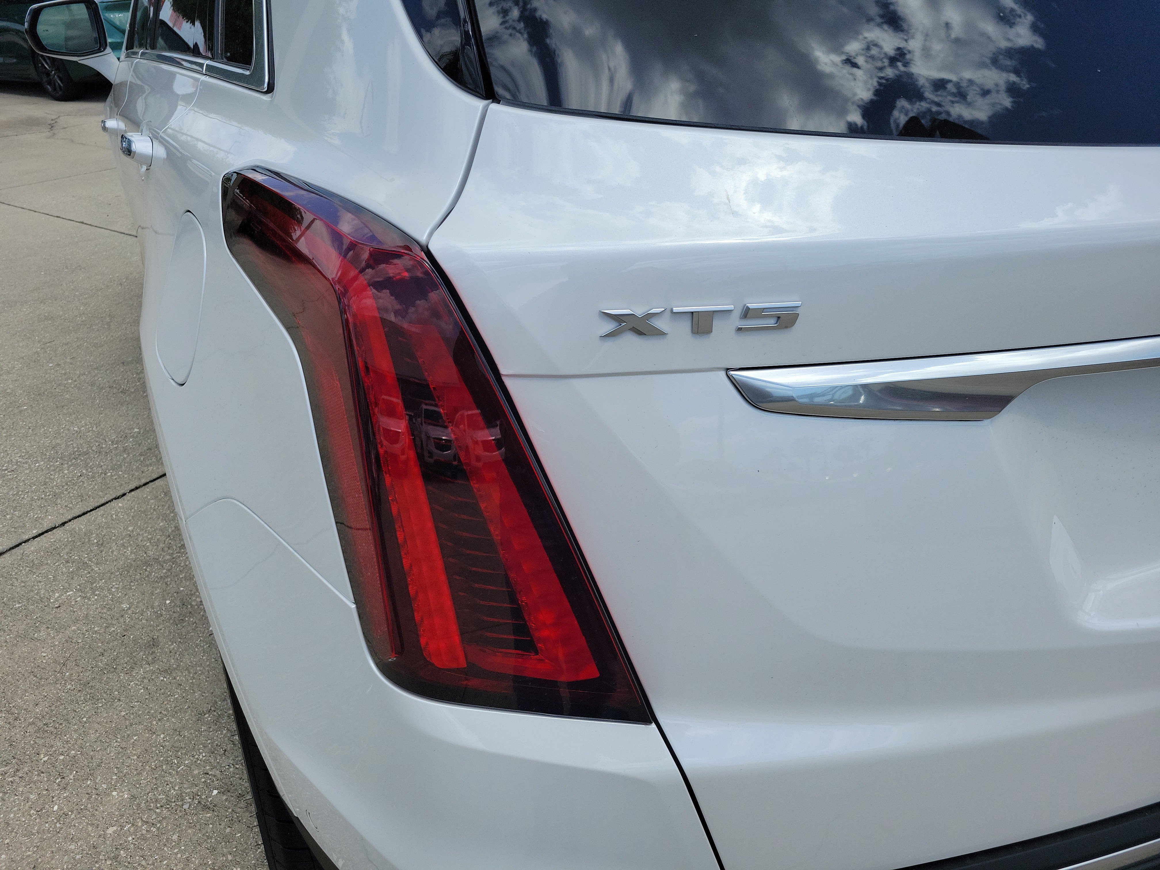 New 2026 Cadillac XT5 Premium Luxury w/ Driver Assist Package FWD image 10