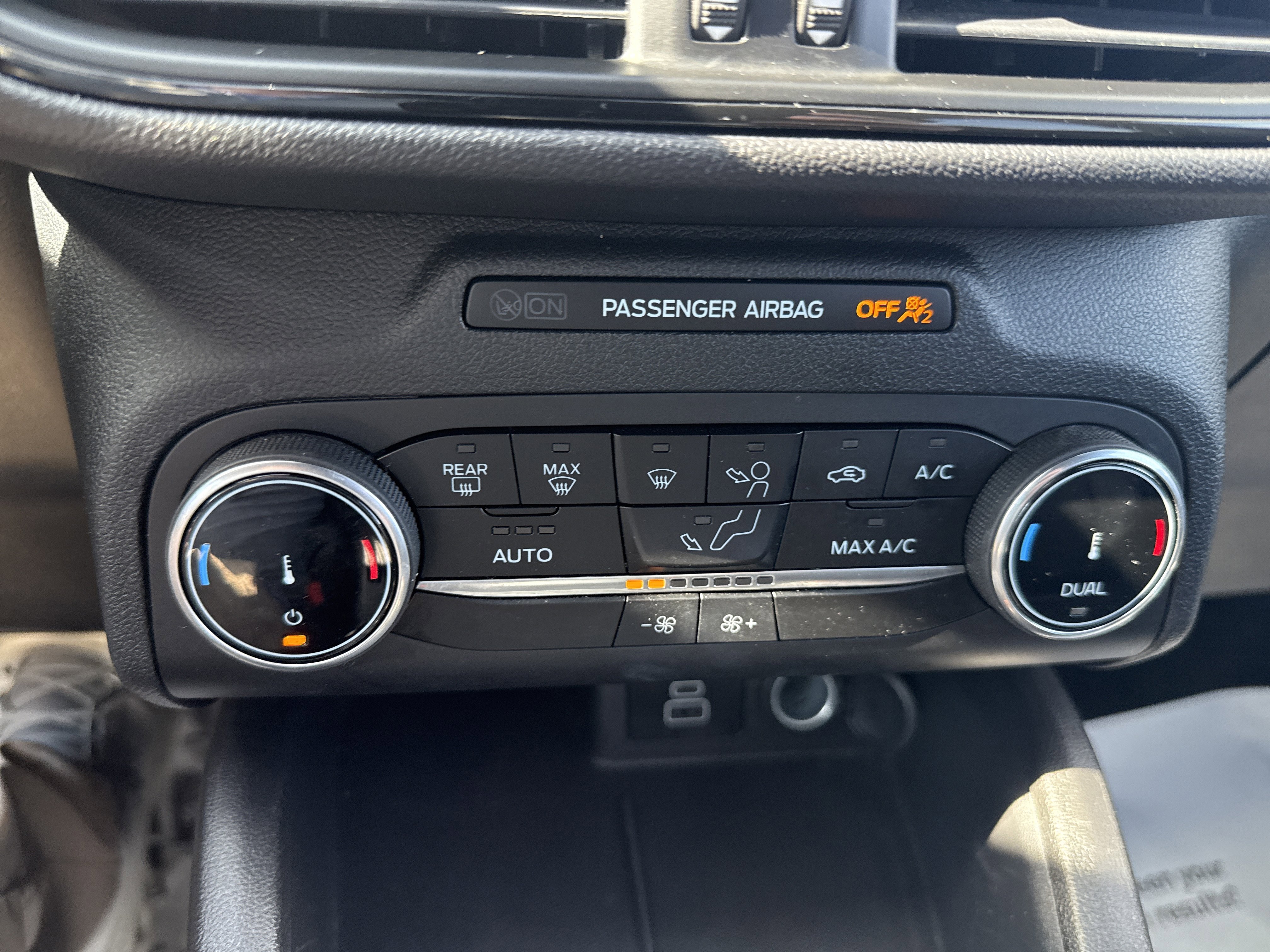 Used 2025 Ford Escape ST-Line AWD/4WD image 26
