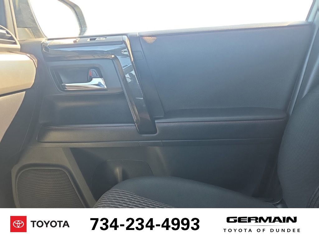 Used 2023 Toyota 4Runner TRD Off-Road image 31
