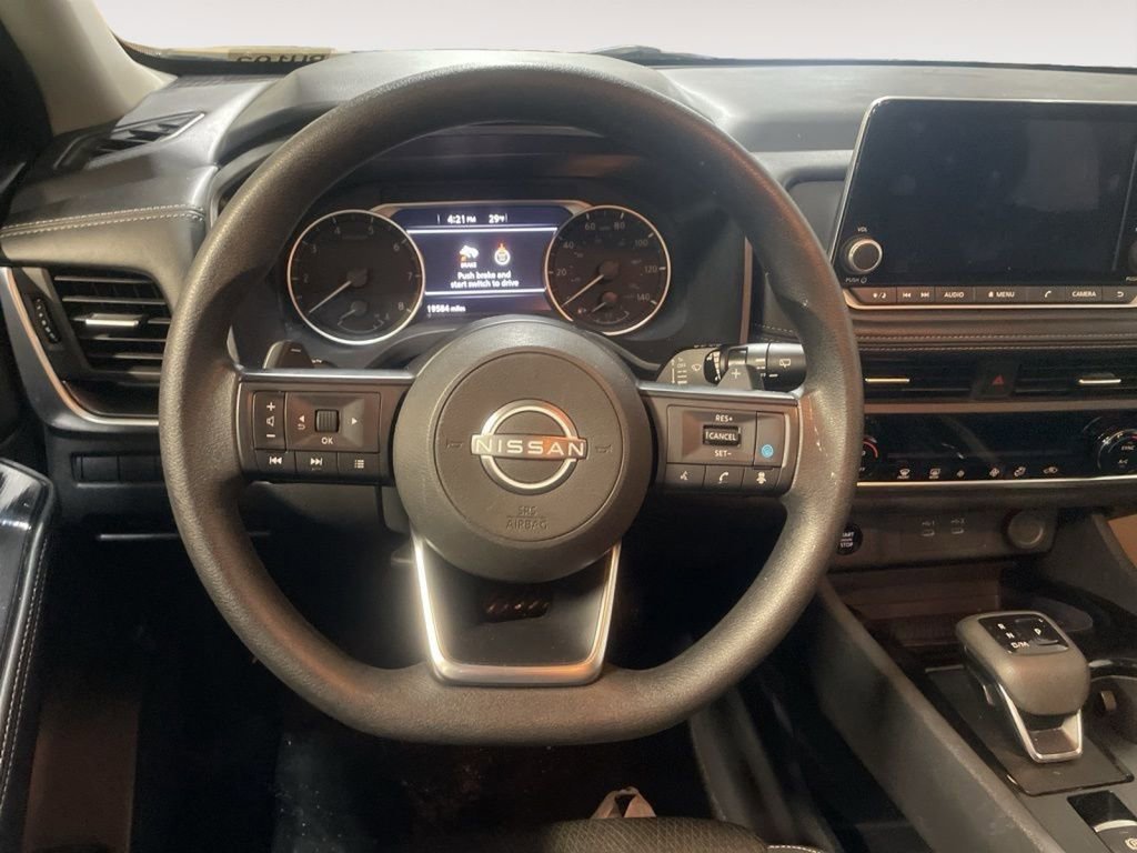 Used 2024 Nissan Rogue SV image 14