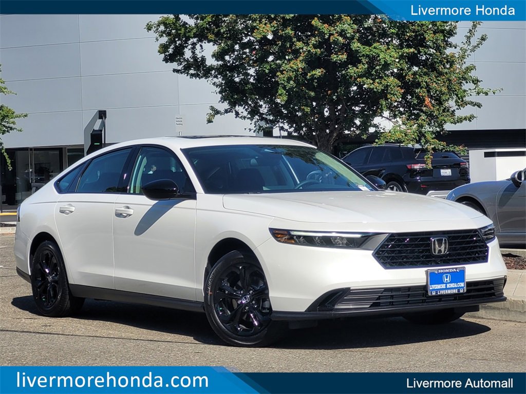 New 2025 Honda Accord SE