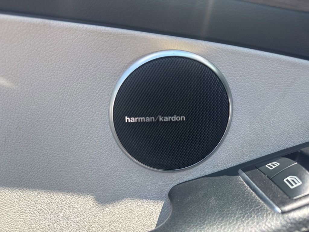 Used 2016 Mercedes-Benz SLK 300 image 39