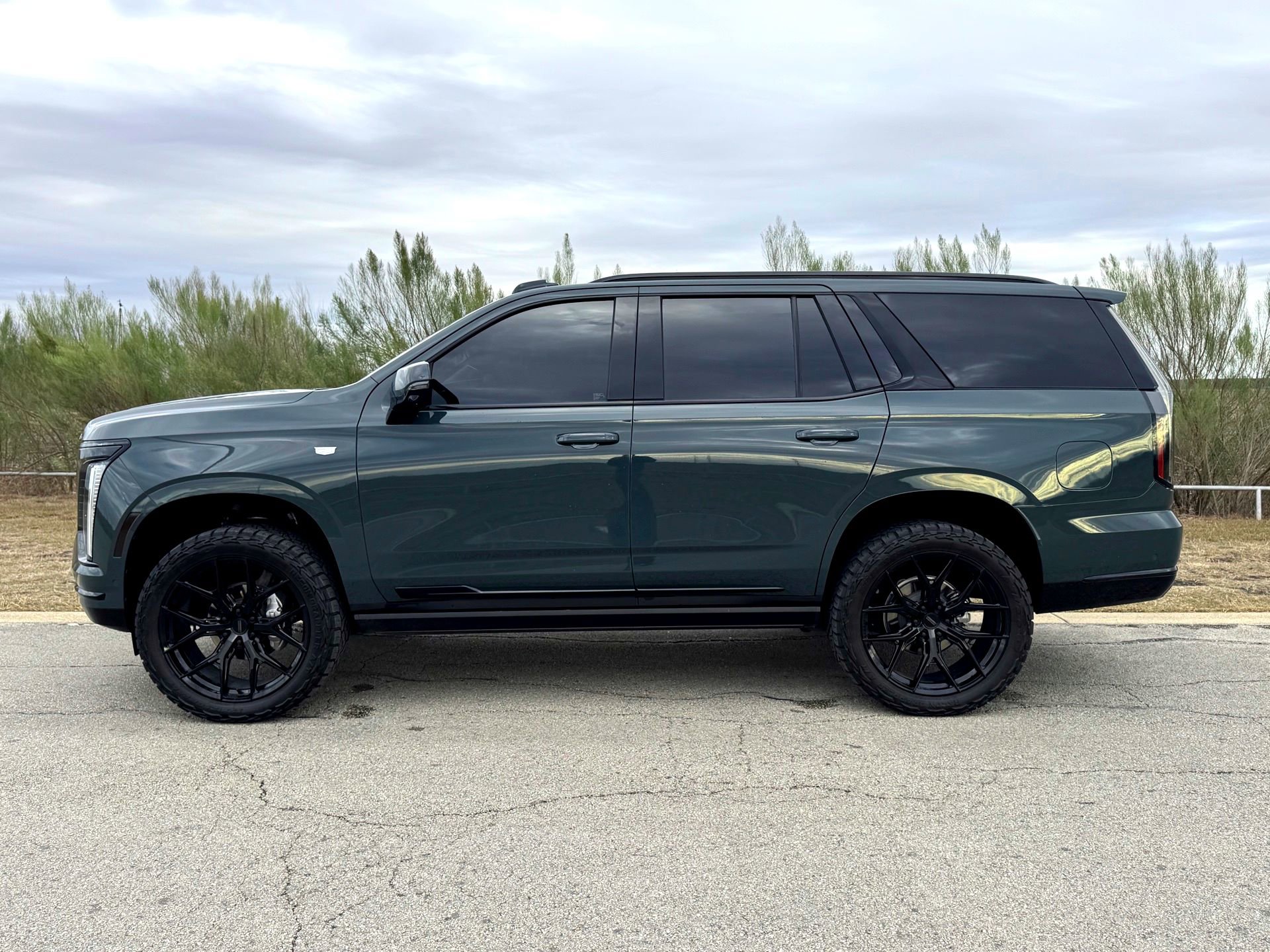 Used 2025 Cadillac Escalade Sport w/ Touring Package image 13