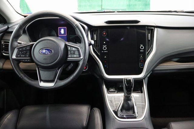 Used 2025 Subaru Outback Limited image 14