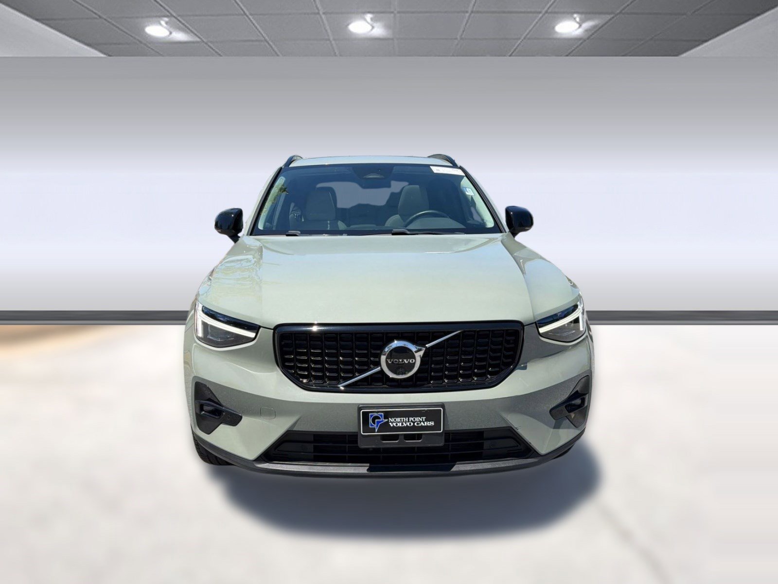 Used 2023 Volvo XC40 B5 Ultimate w/ Protection Package Premier AWD/4WD image 6