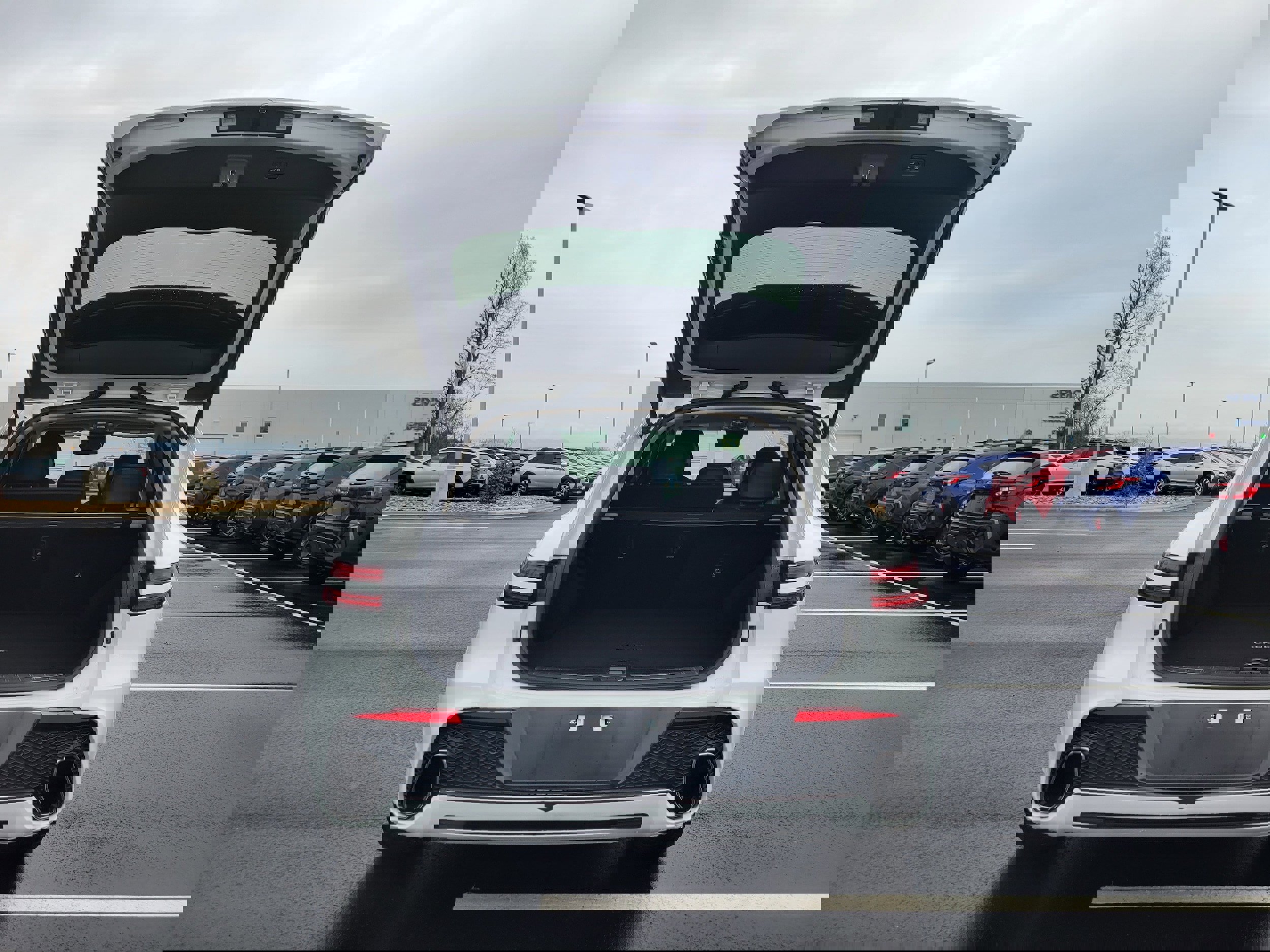 Used 2022 Genesis GV70 2.5T w/ Advanced Package image 11