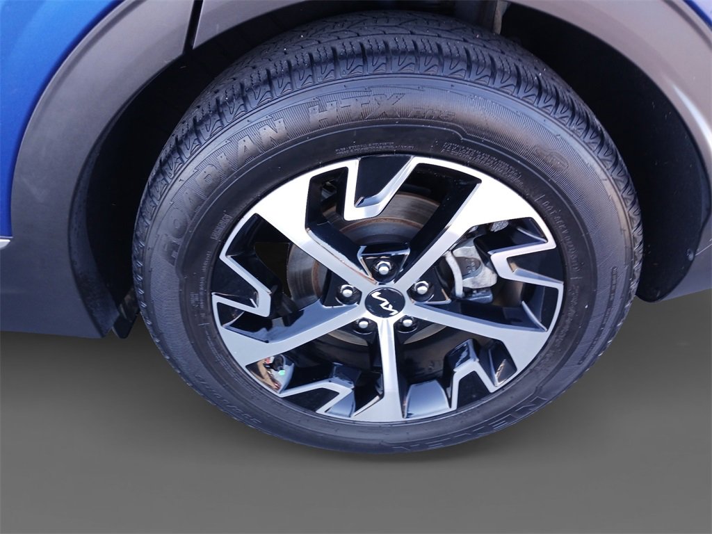 Used 2023 Kia Sportage EX image 8