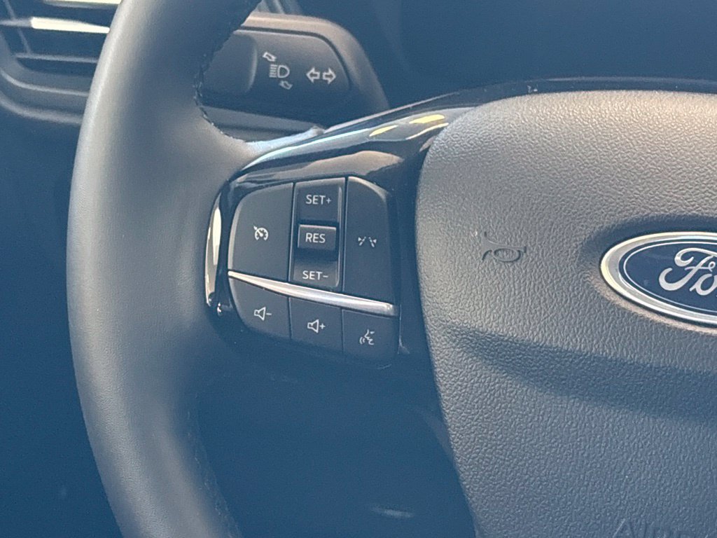 Used 2023 Ford Escape Active AWD/4WD image 22