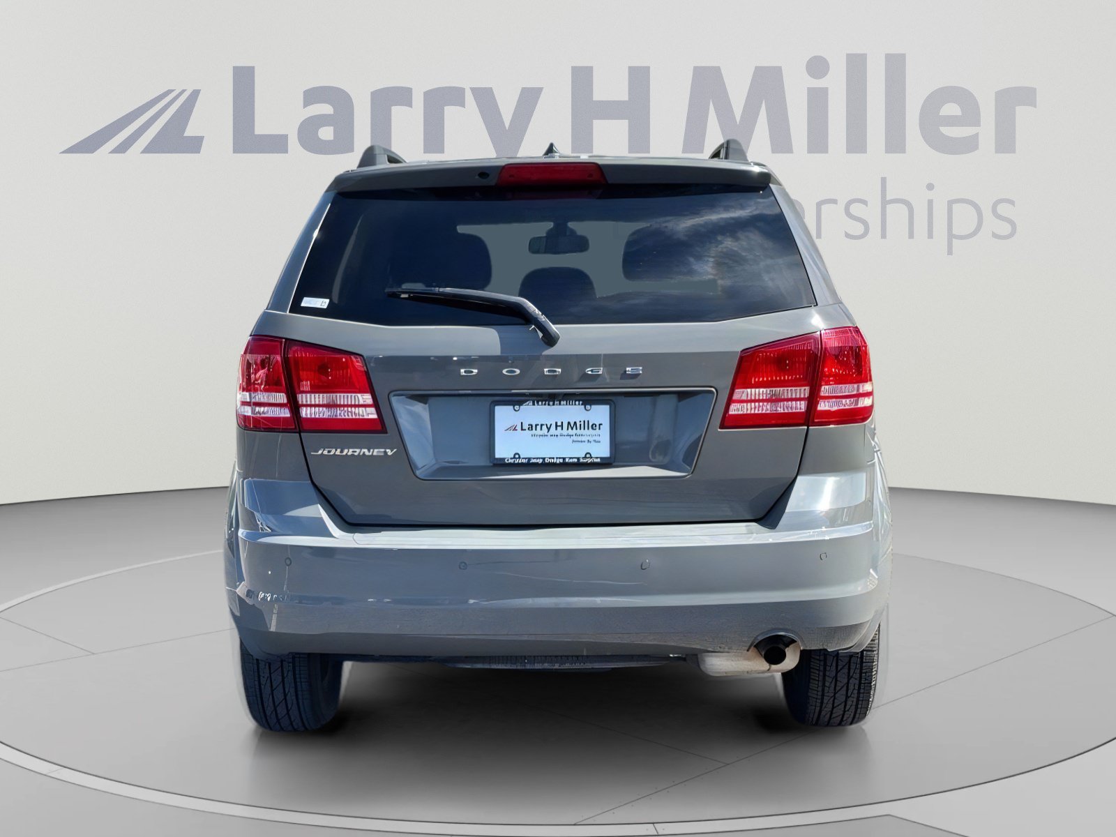 Used 2020 Dodge Journey SE FWD image 5