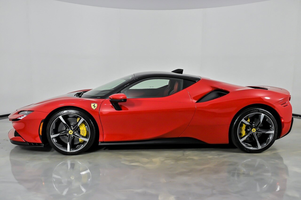 Used 2023 Ferrari SF90 Stradale AWD/4WD image 6