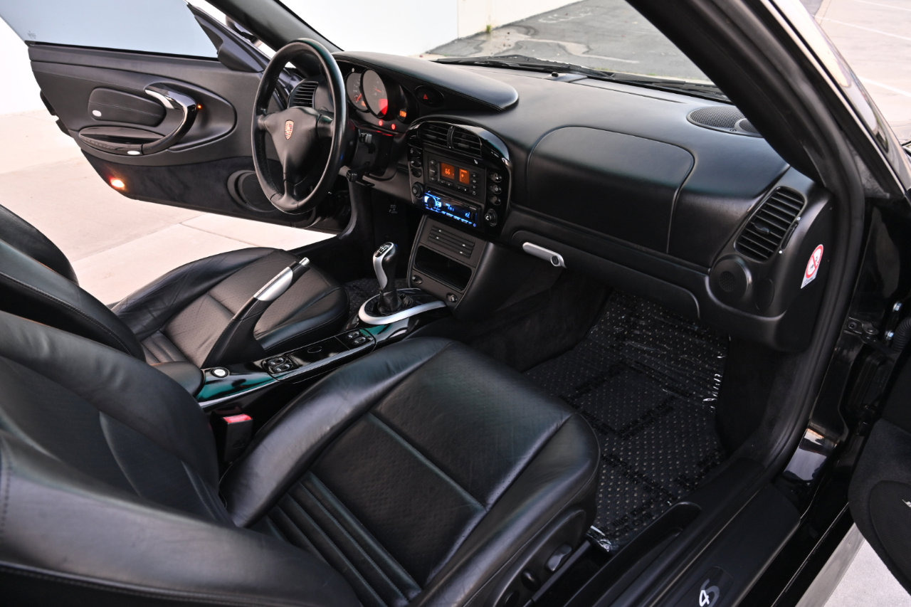 Used 2004 Porsche 911 Carrera 4S image 18