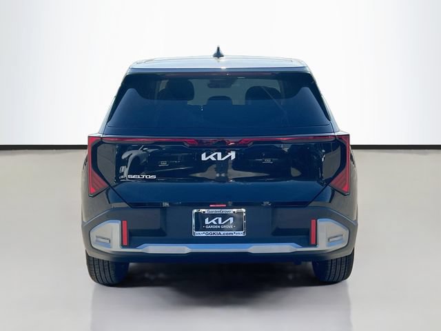 New 2027 Kia Seltos LX FWD image 6