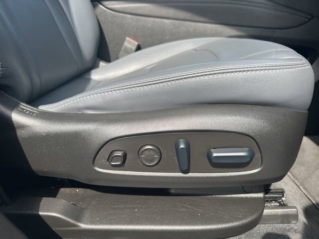 Used 2024 Buick Enclave Premium image 25