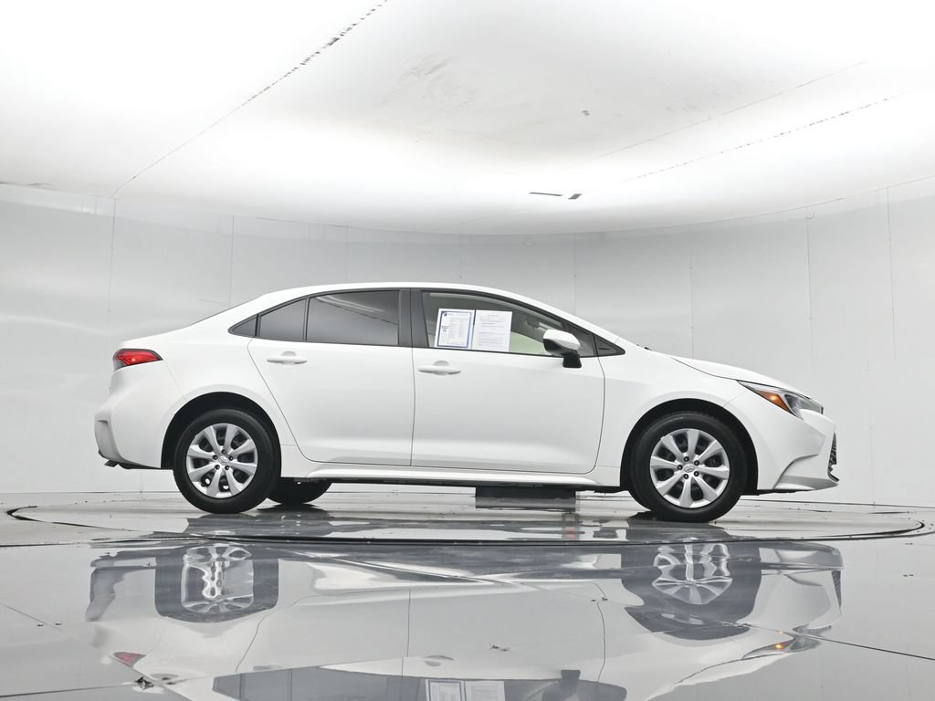 Used 2026 Toyota Corolla LE w/ Carpet Mat Package (TMS) FWD image 46