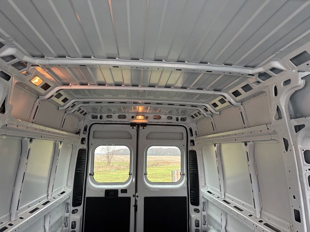 Used 2024 RAM ProMaster 2500 image 28