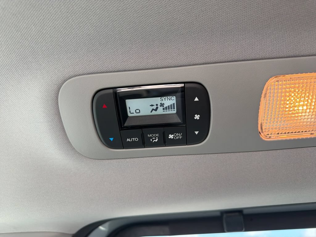 Used 2018 Honda Odyssey EX-L image 38