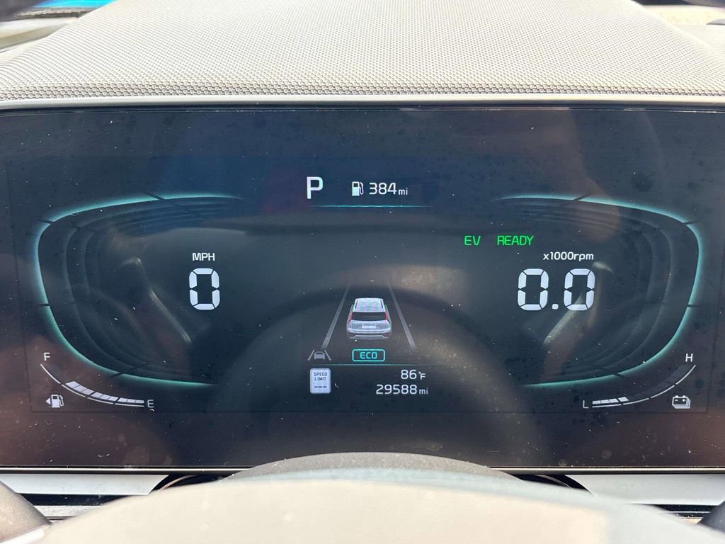 Used 2023 Kia Niro EX image 15