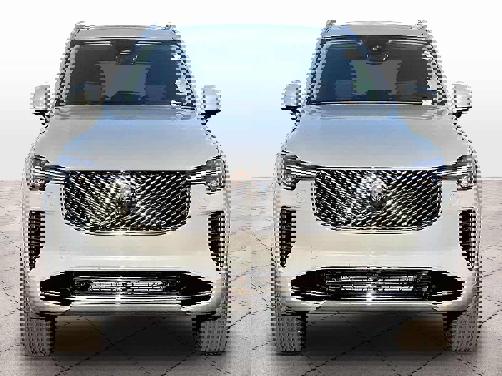 Used 2025 Volvo XC90 B6 Core w/ Protection Package Premier image 3