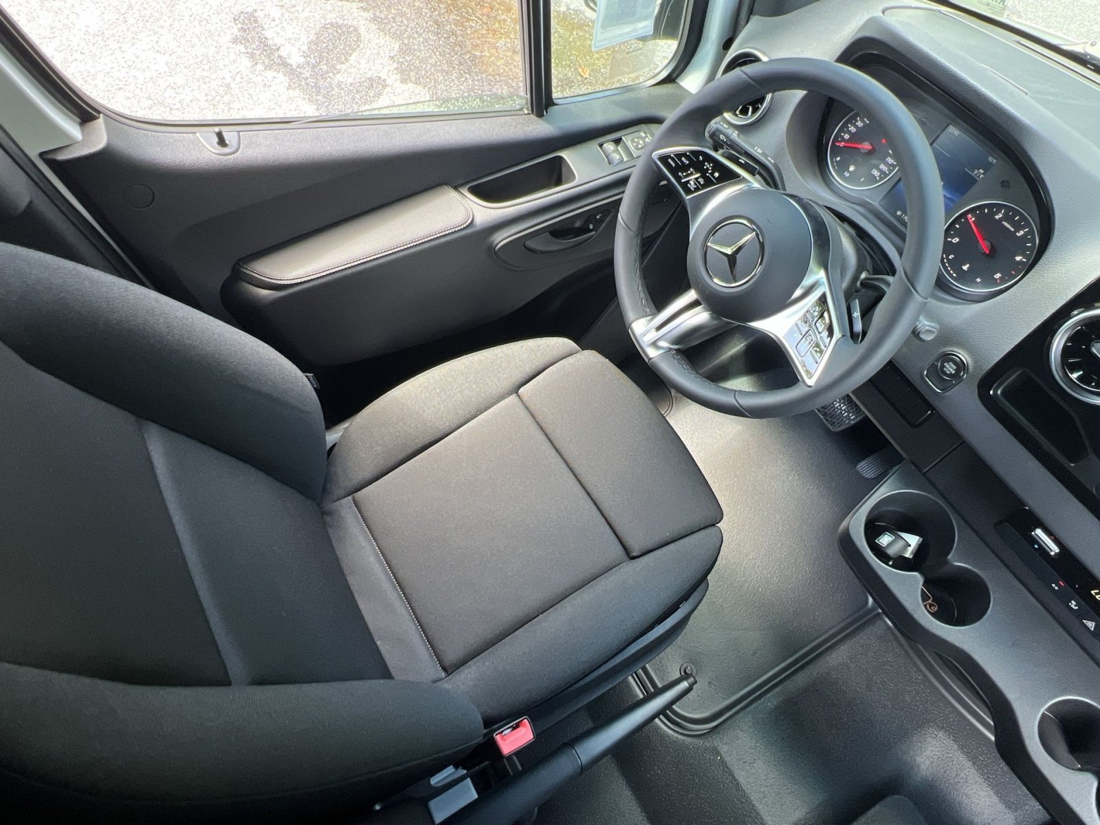 New 2026 Mercedes-Benz Sprinter 2500 image 16