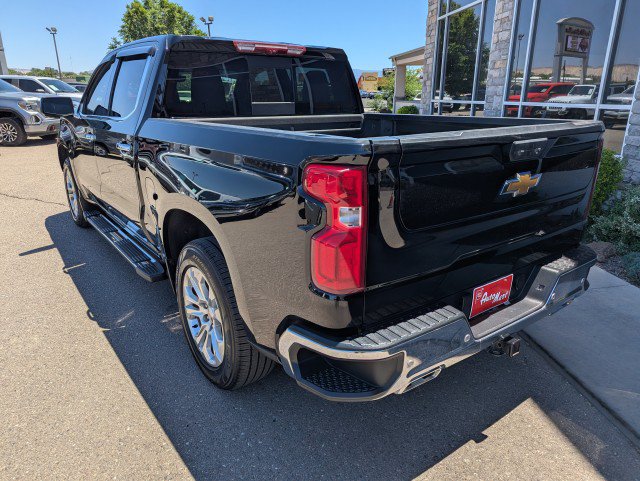 Used 2024 Chevrolet Silverado 1500 LTZ w/ Technology Package AWD/4WD image 3