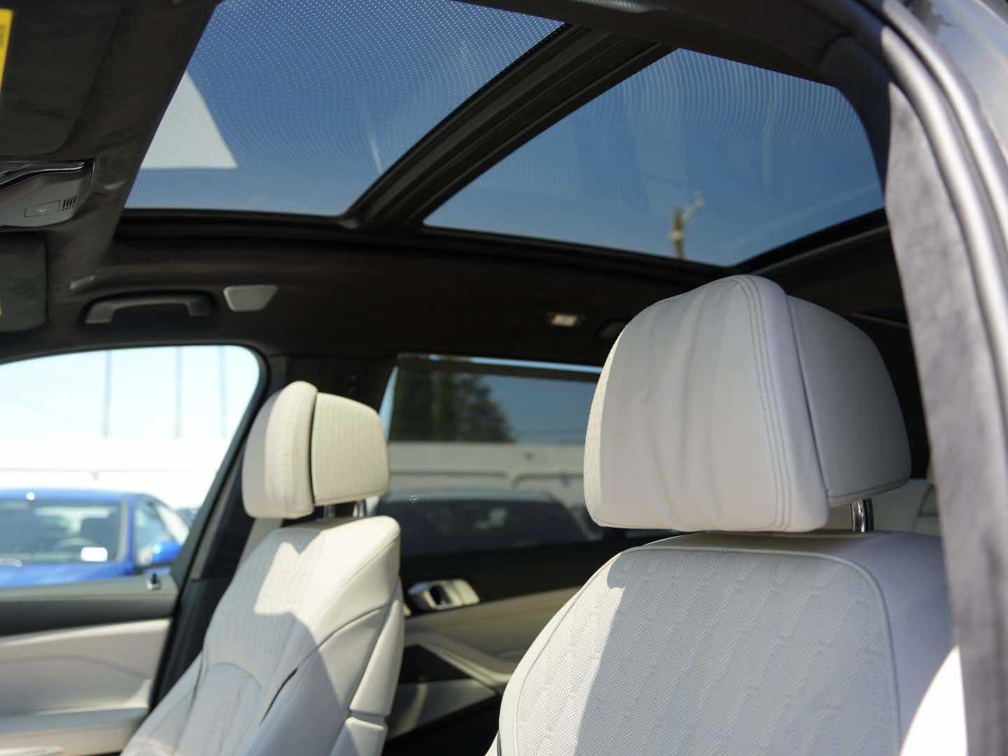 New 2026 BMW ALPINA XB7 AWD/4WD image 21