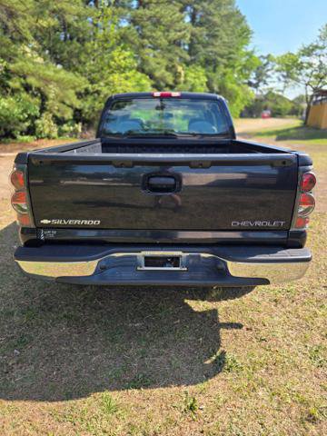 Used 2004 Chevrolet Silverado 1500 4x4 Extended Cab image 5