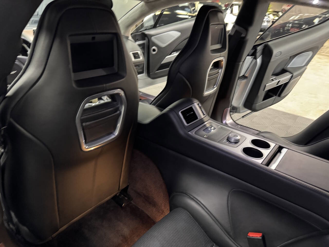 Used 2011 Aston Martin Rapide image 38