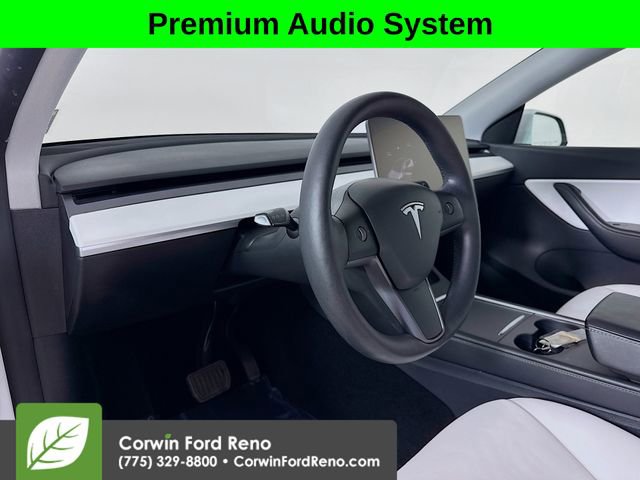 Used 2021 Tesla Model Y Long Range image 9