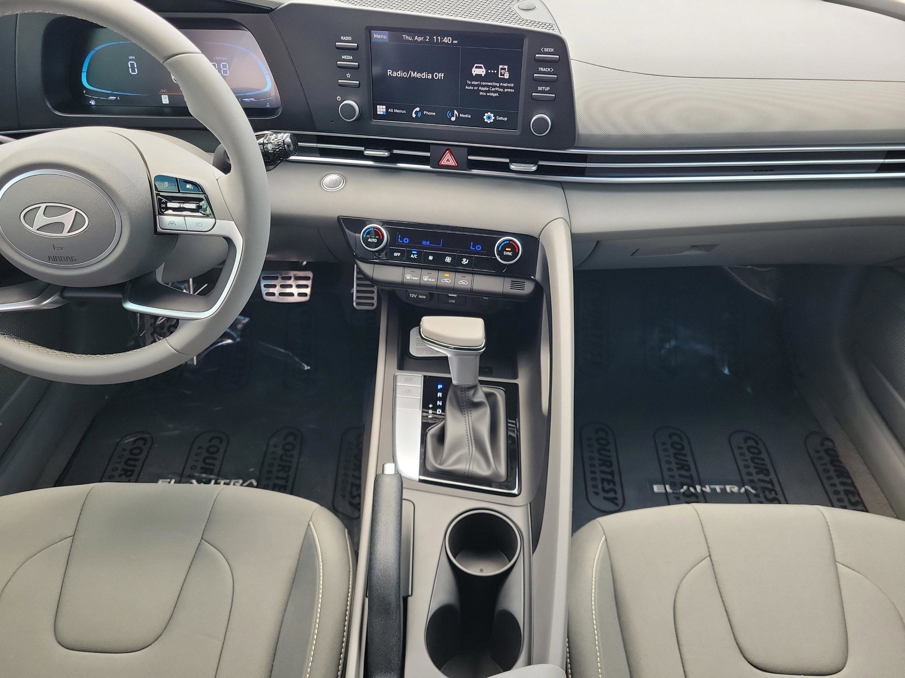 New 2026 Hyundai Elantra Sport w/ Cargo Package FWD image 15