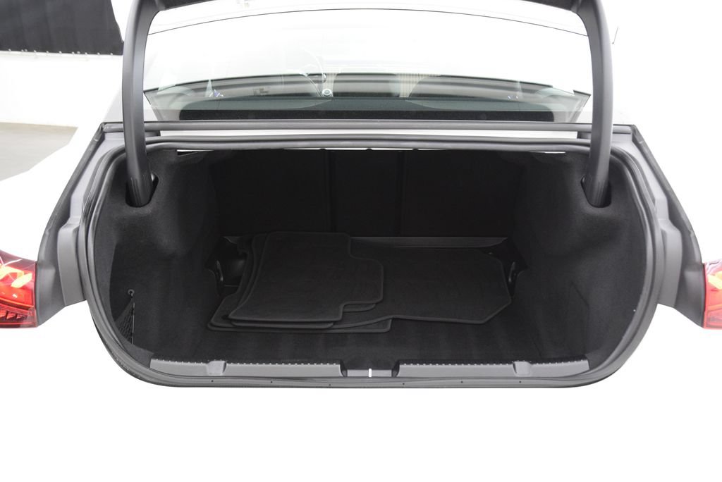 Used 2023 Mercedes-Benz EQE 500 4MATIC Sedan image 29