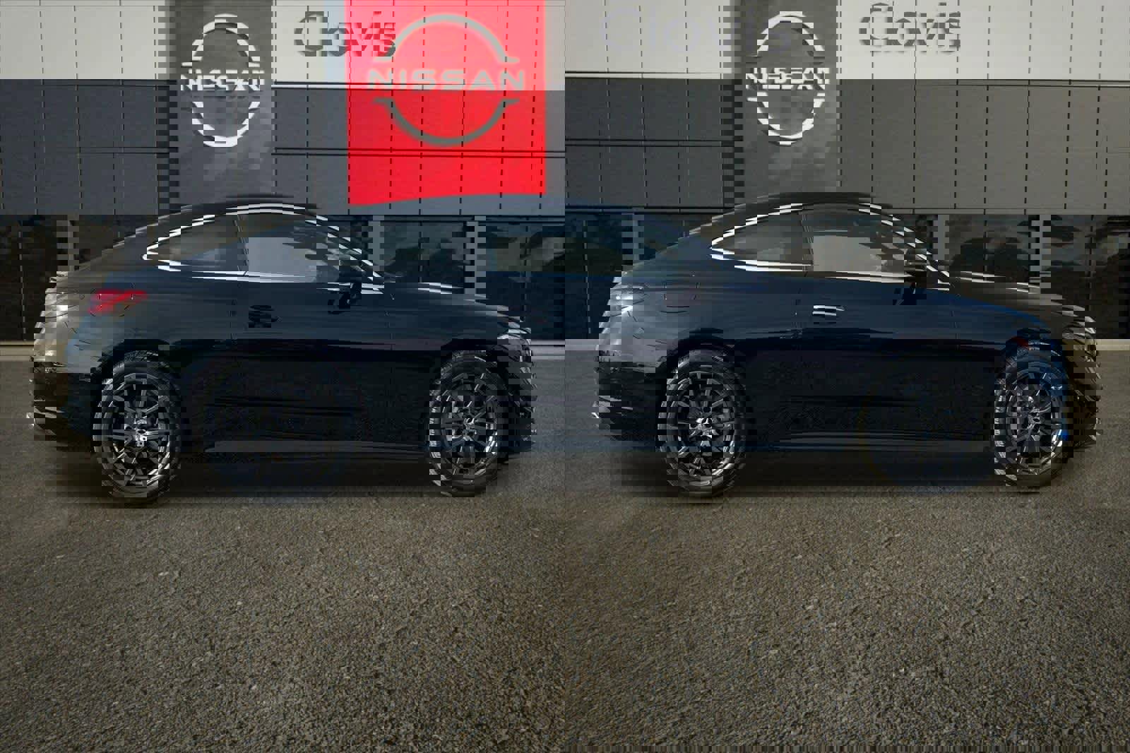 Used 2024 Mercedes-Benz CLE 300 4MATIC Coupe image 9