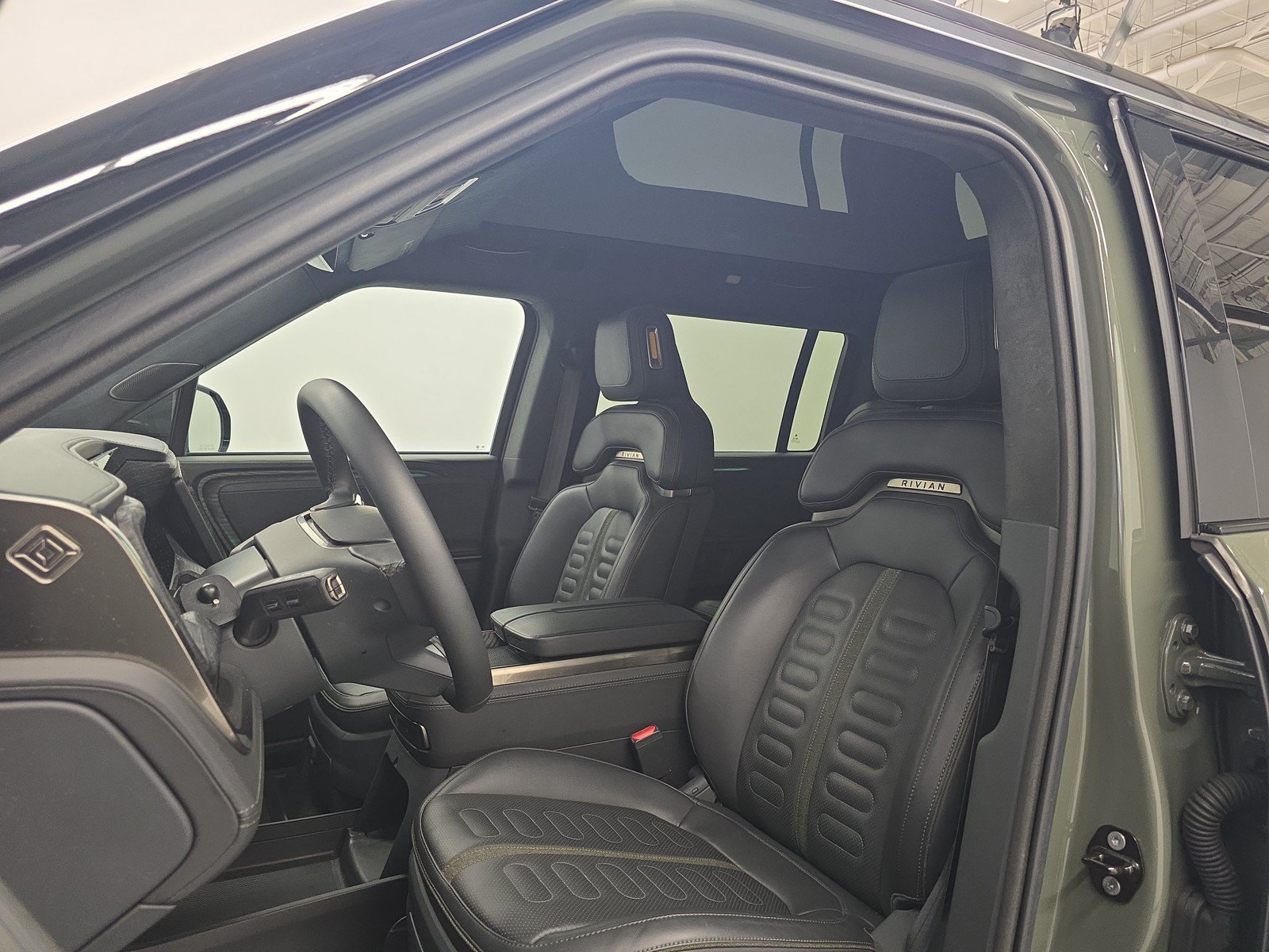 Used 2022 Rivian R1S Launch Edition AWD/4WD image 20