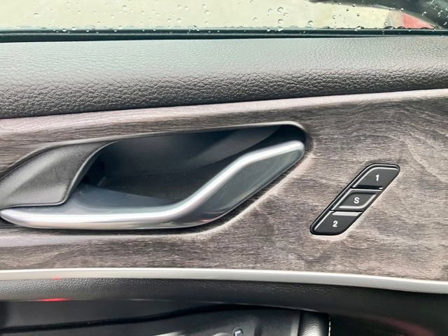 Used 2024 Jeep Grand Cherokee Limited image 7