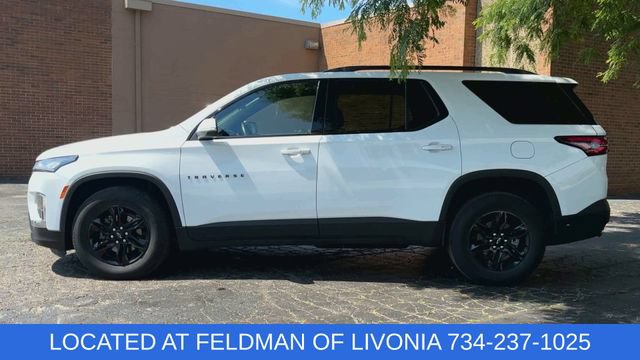 Used 2023 Chevrolet Traverse LT w/ Midnight/Sport Edition AWD/4WD image 5