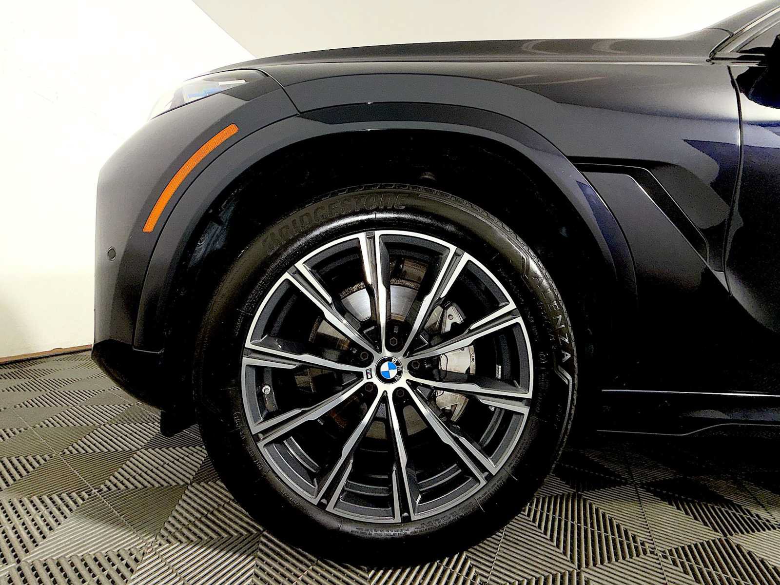 Used 2025 BMW X6 xDrive40i AWD/4WD image 8