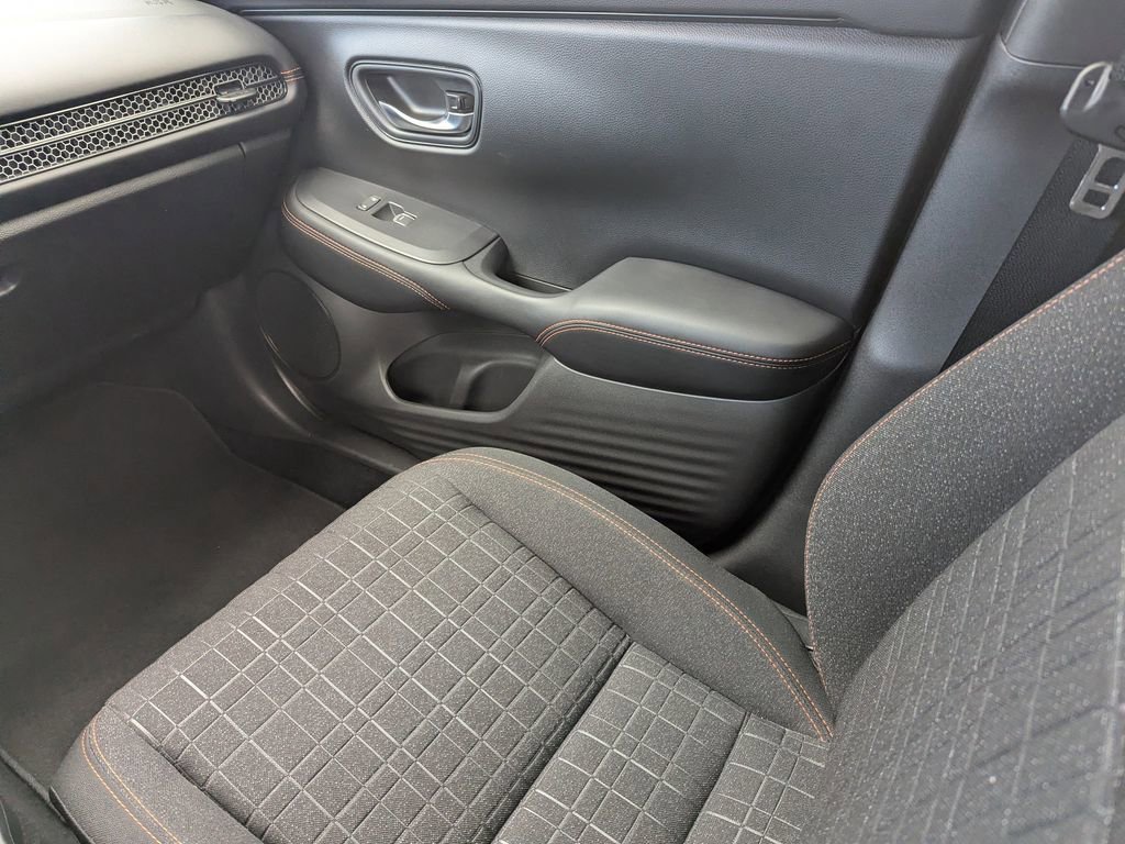 Used 2024 Honda HR-V Sport image 14