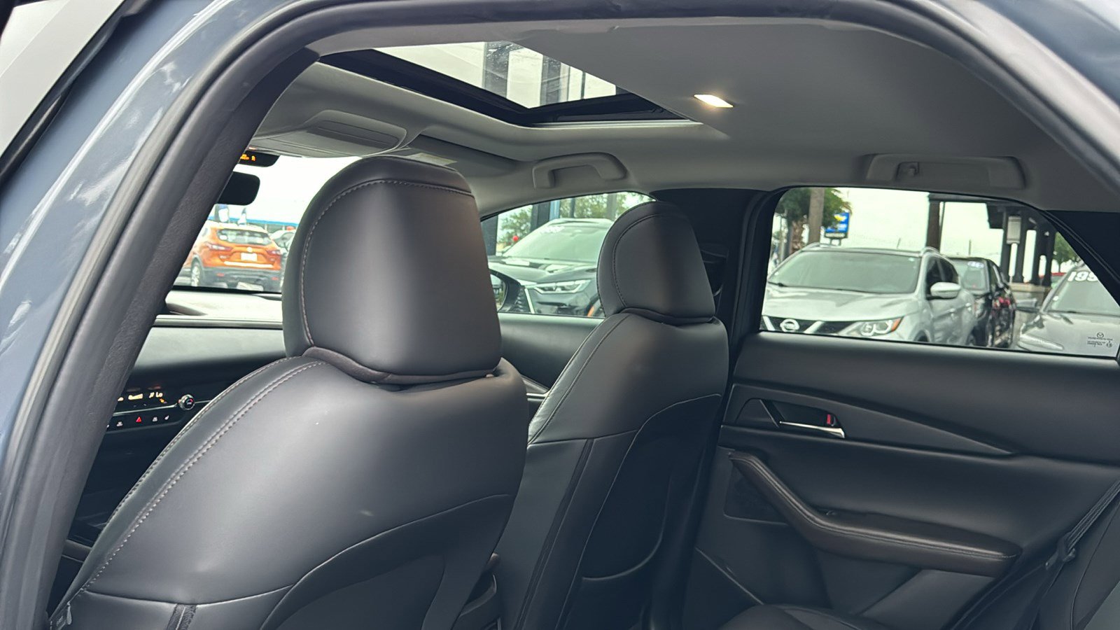 Used 2020 MAZDA CX-30 AWD w/ Premium Package image 17