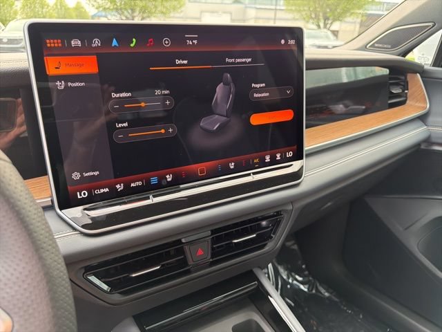 New 2026 Volkswagen Tiguan SEL R-Line AWD/4WD image 48