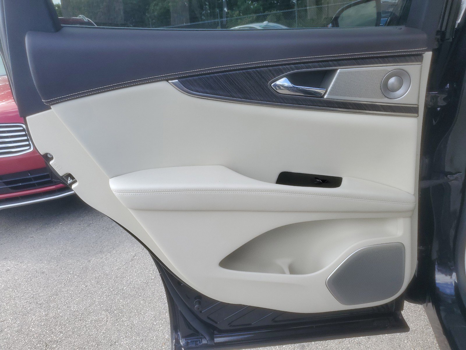 Certified 2019 Lincoln Nautilus Black Label image 13