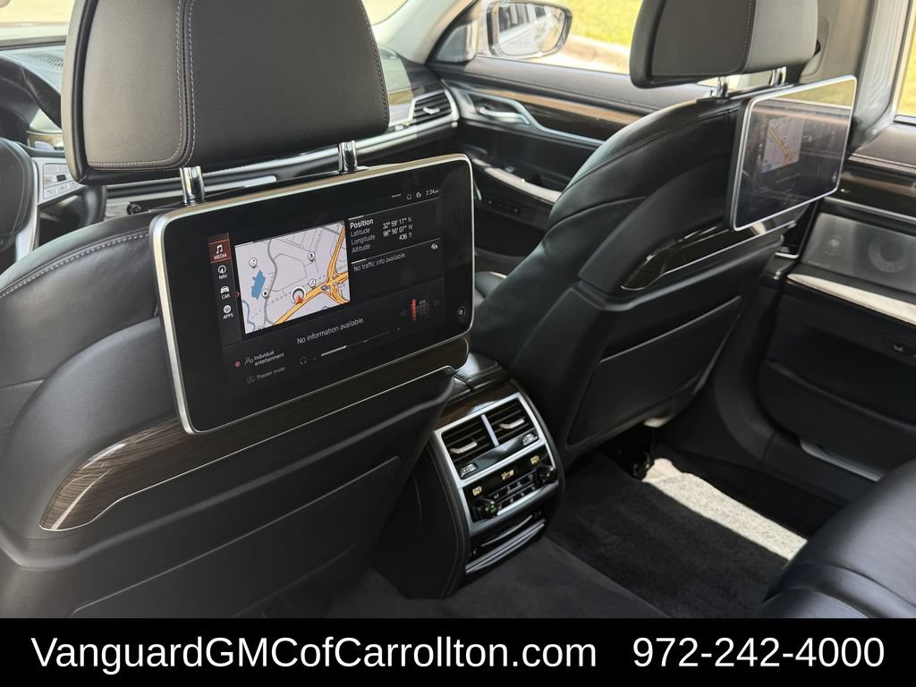 Used 2022 BMW 750i xDrive AWD/4WD image 33