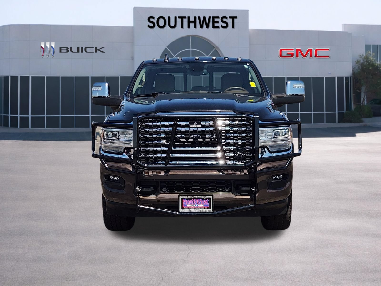 Used 2024 RAM 3500 Limited w/ Towing Technology Group AWD/4WD image 6