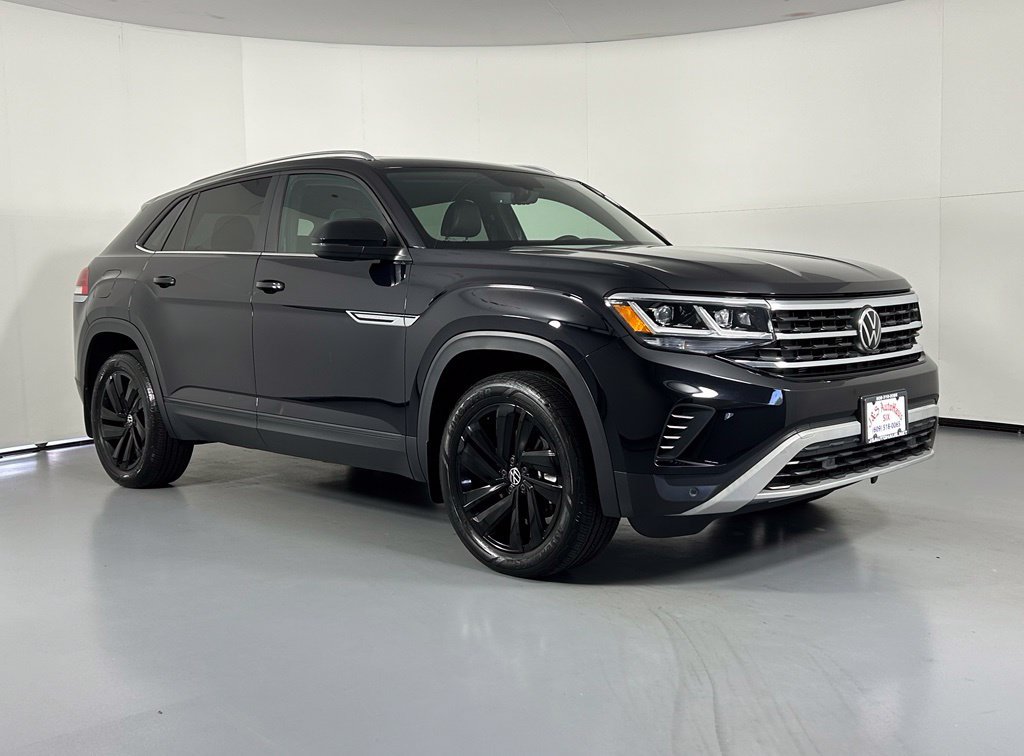 Used 2023 Volkswagen Atlas Cross Sport SE w/ Panoramic Sunroof Package