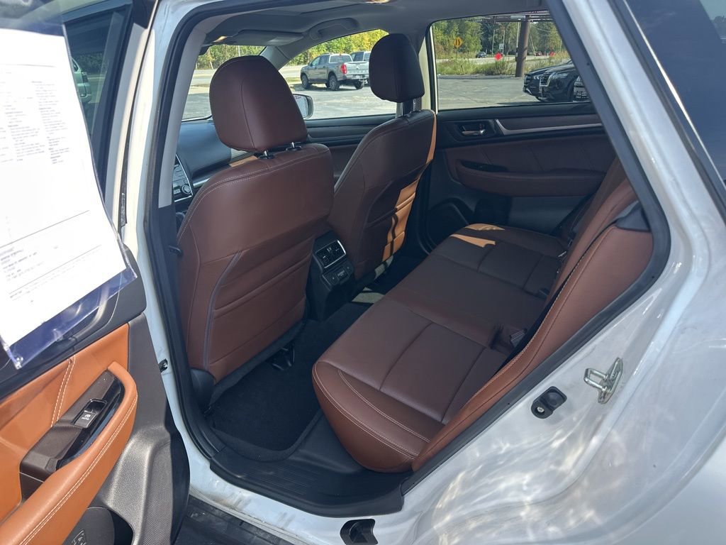 Used 2018 Subaru Outback 3.6R Touring image 29