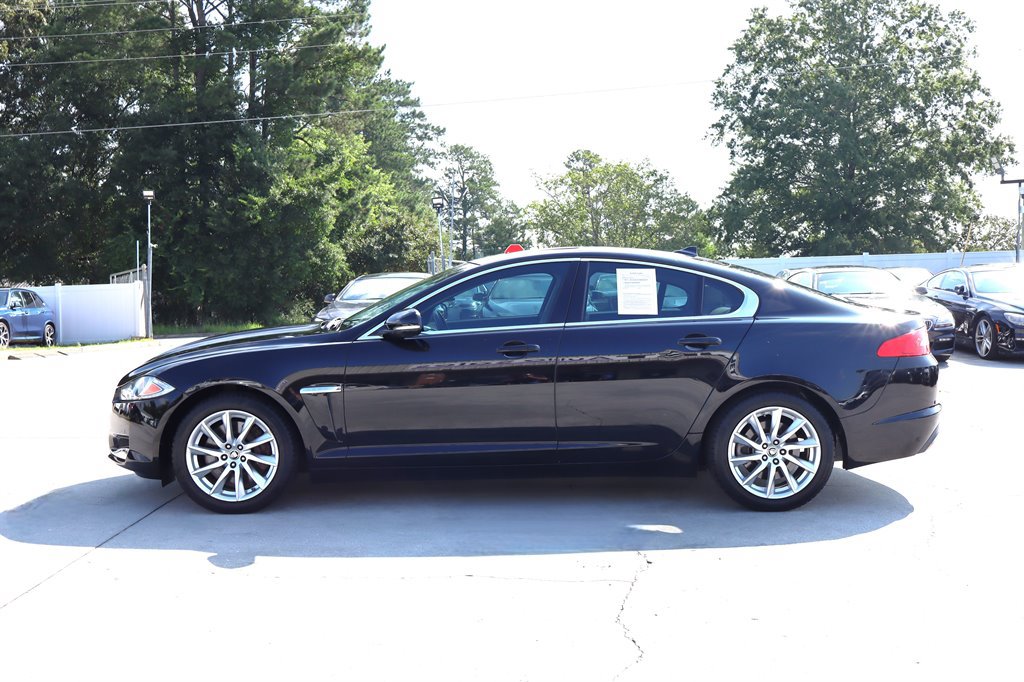 Used 2013 Jaguar XF RWD image 4