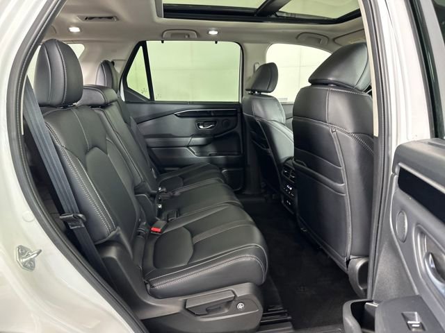 Used 2023 Honda Pilot Touring image 27