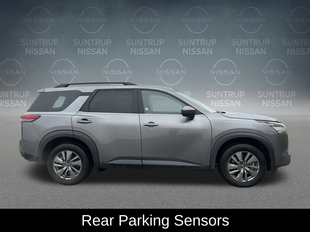 Used 2024 Nissan Pathfinder SV image 7