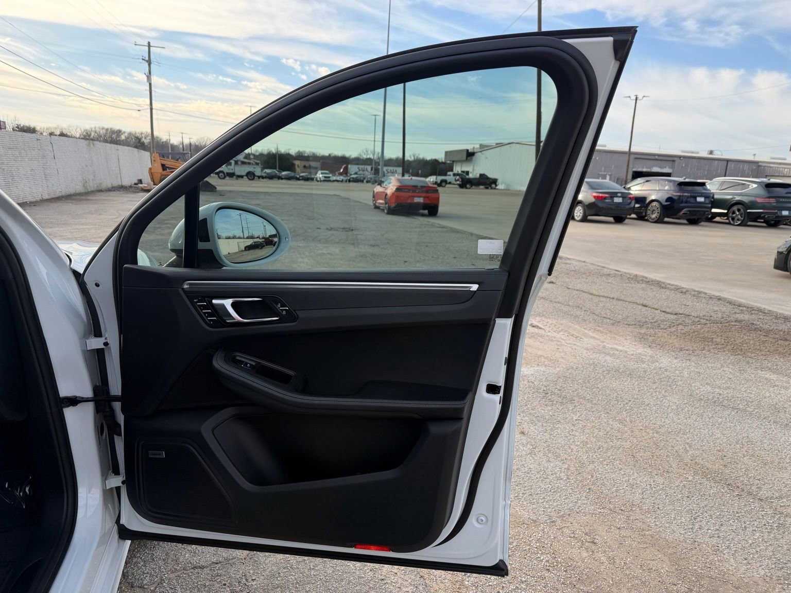 Used 2020 Porsche Macan GTS image 25