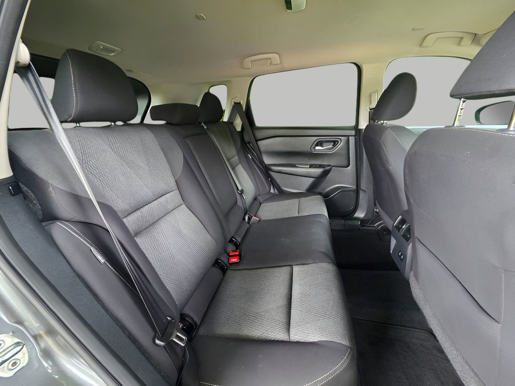 Used 2024 Nissan Rogue SV AWD/4WD image 8