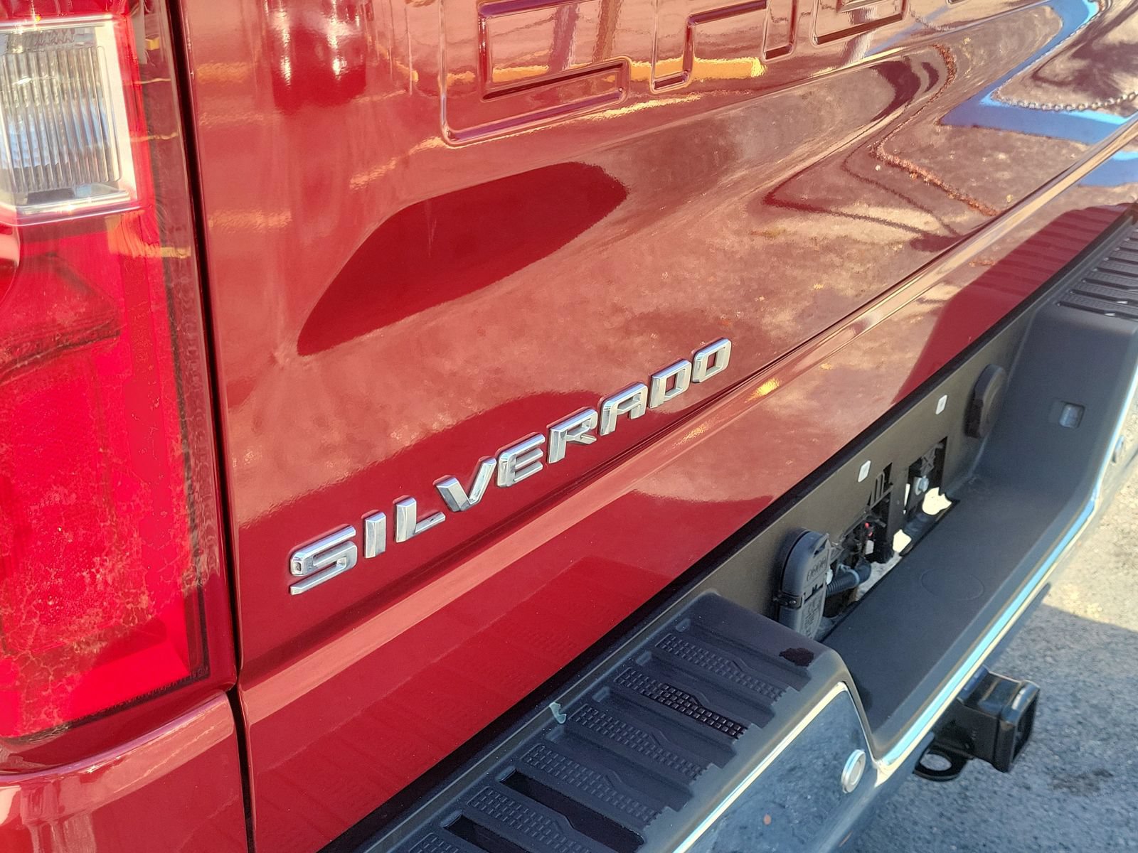 Used 2020 Chevrolet Silverado 1500 LTZ w/ LTZ Plus Package RWD image 7